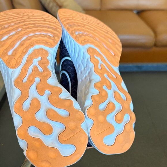 Nike Women's React Infinity Run Flyknit 3 - Cave Purple Orange size 8 NWOT - Picture 11 of 12